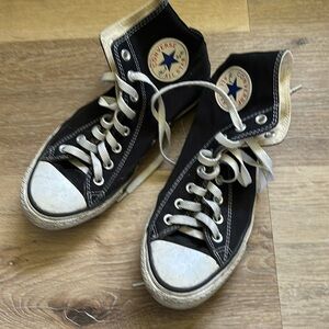 black hightop converse